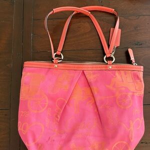 Coach Horse and Carriage tote